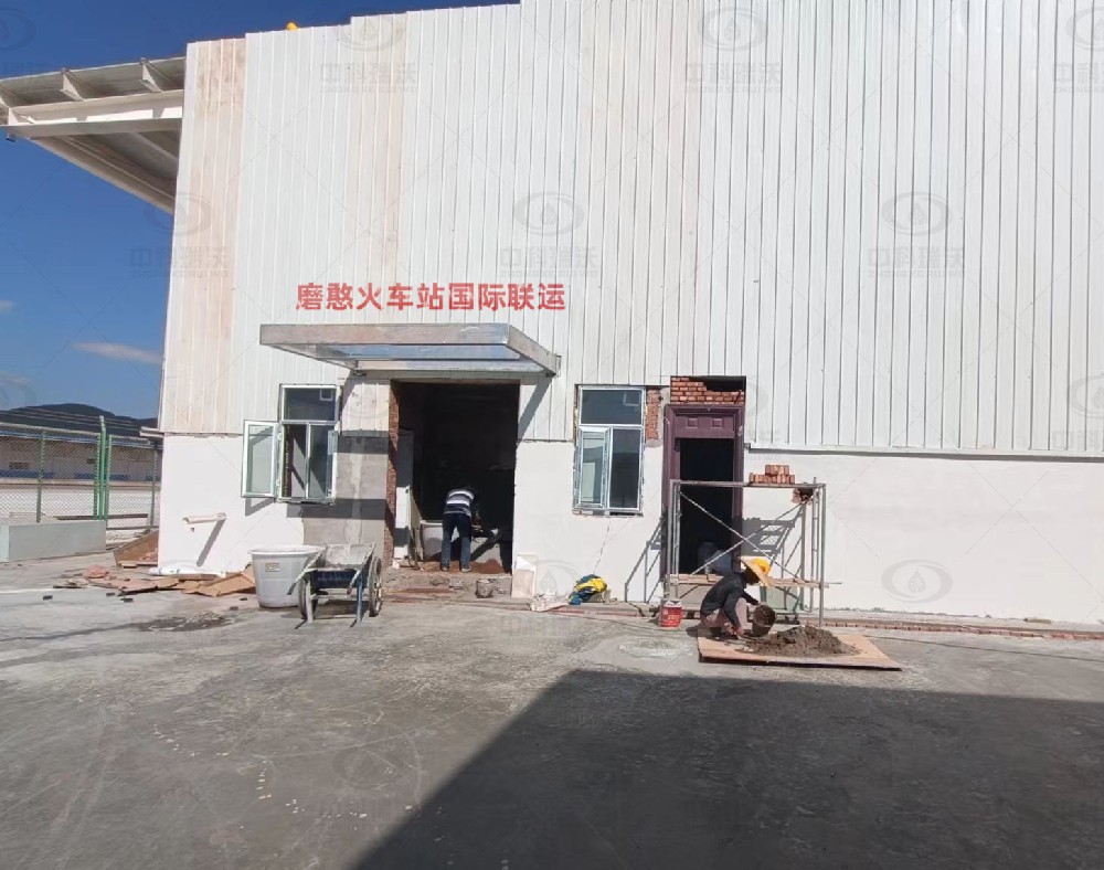 云南省西双版纳傣族自治州某火车站好色先生污下载好色先生APP苹果手机污水处理设备安装调试完成